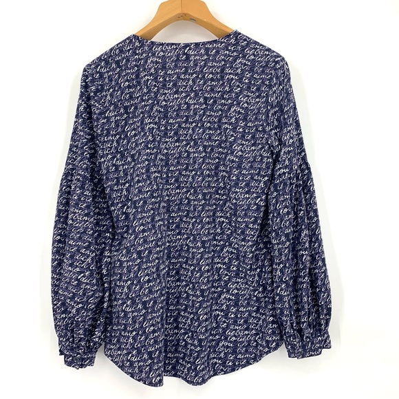Cabi Te Amo Blouse # 5336, 'Love' Printed Long Sleeve V-neck Navy Blouse, Medium - Picture 13 of 16
